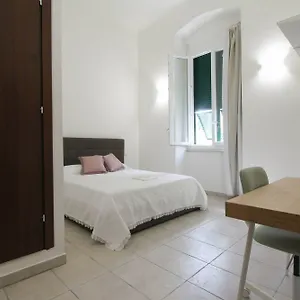 Camilla House , La Spezia Italia